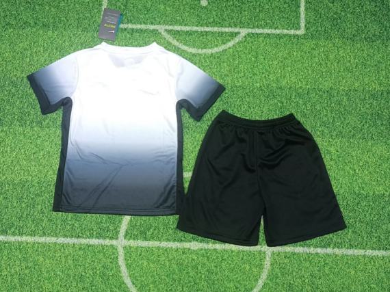 24/25 New Corinthians Home Football Shirt Kids Size Suit