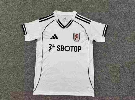 25/26 Fulham Home Football Shirt