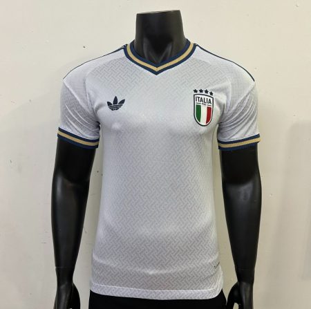 26/27 Player Version Italy Home Football Shirt