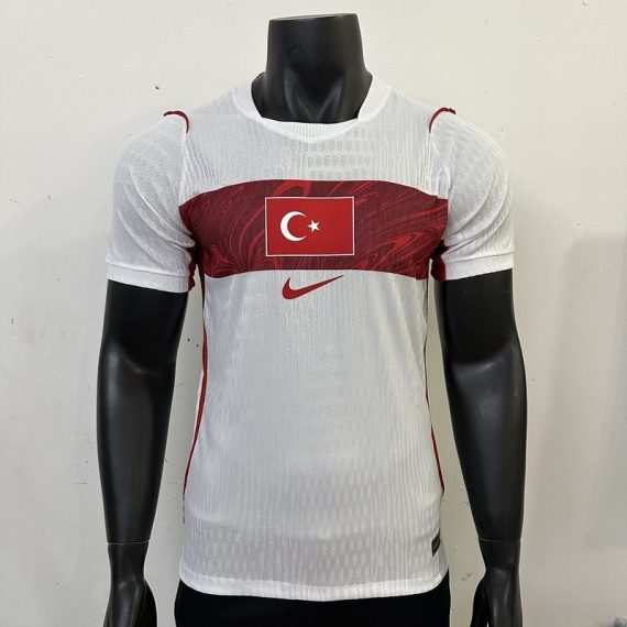 26/27 Player Version Turkey Home Football Shirt