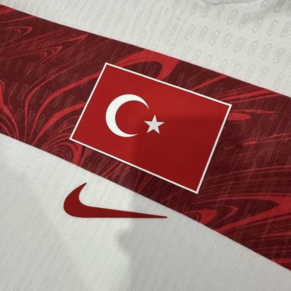 26/27 Player Version Turkey Home Football Shirt